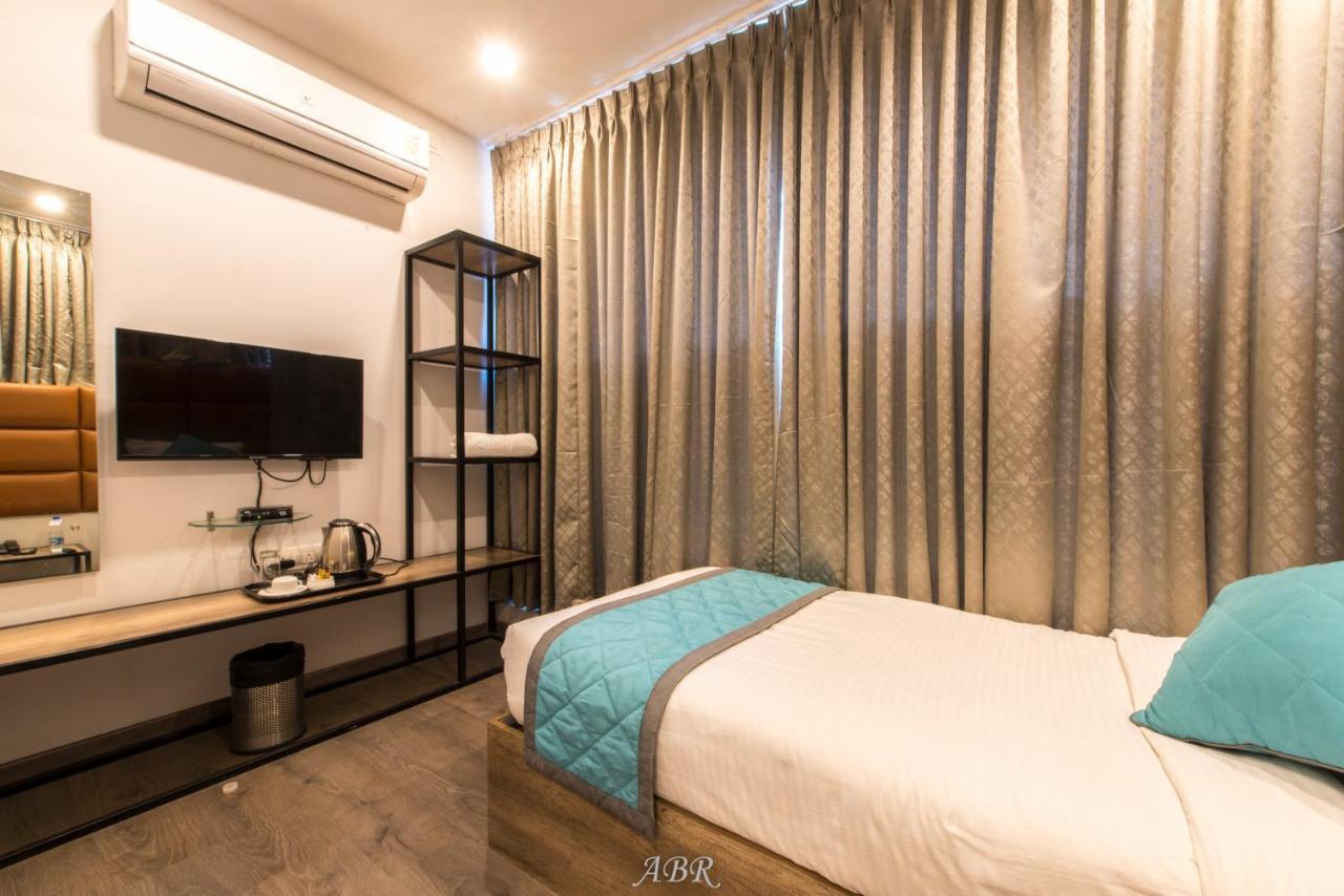Caramel Hotel 3*