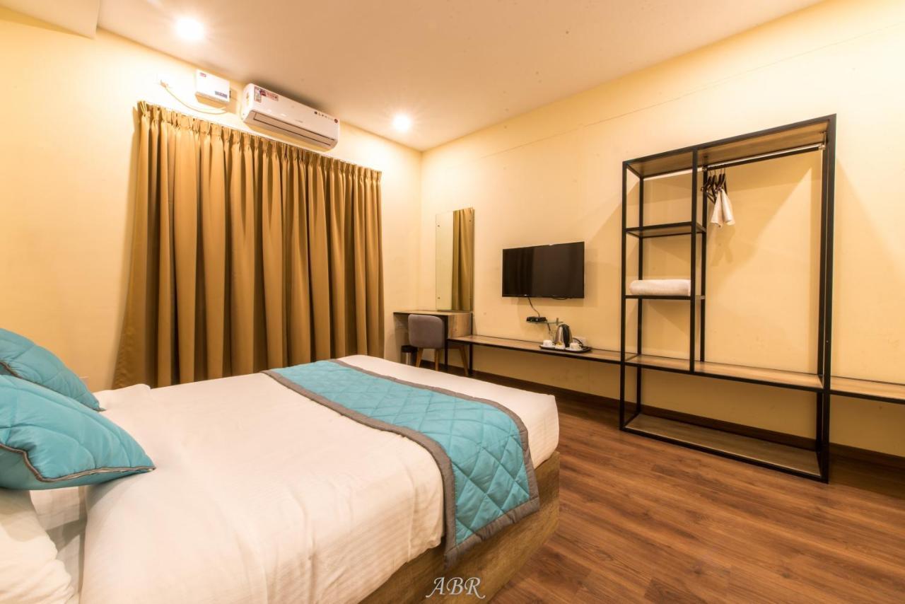 Caramel Hotel 3*